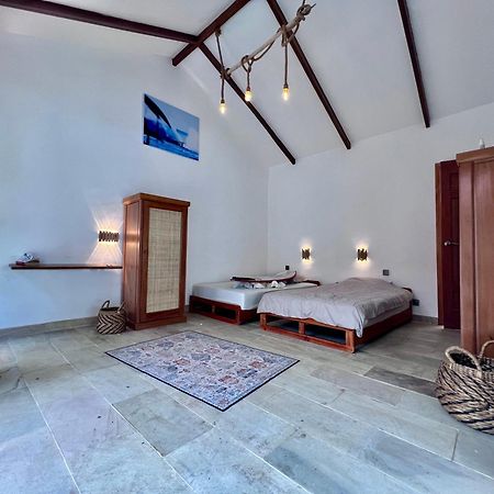 Lances Right Surfhouse Hotel Katiet Ngoại thất bức ảnh