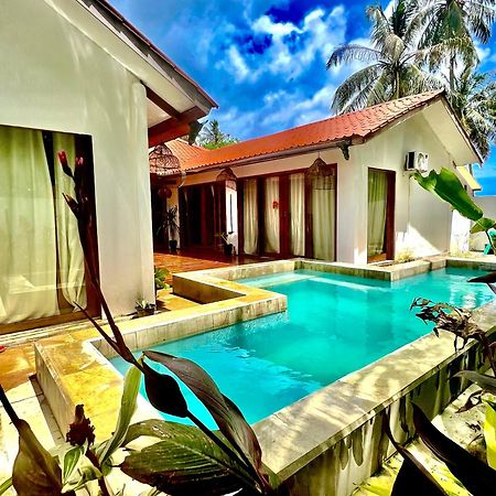 Lances Right Surfhouse Hotel Katiet Ngoại thất bức ảnh