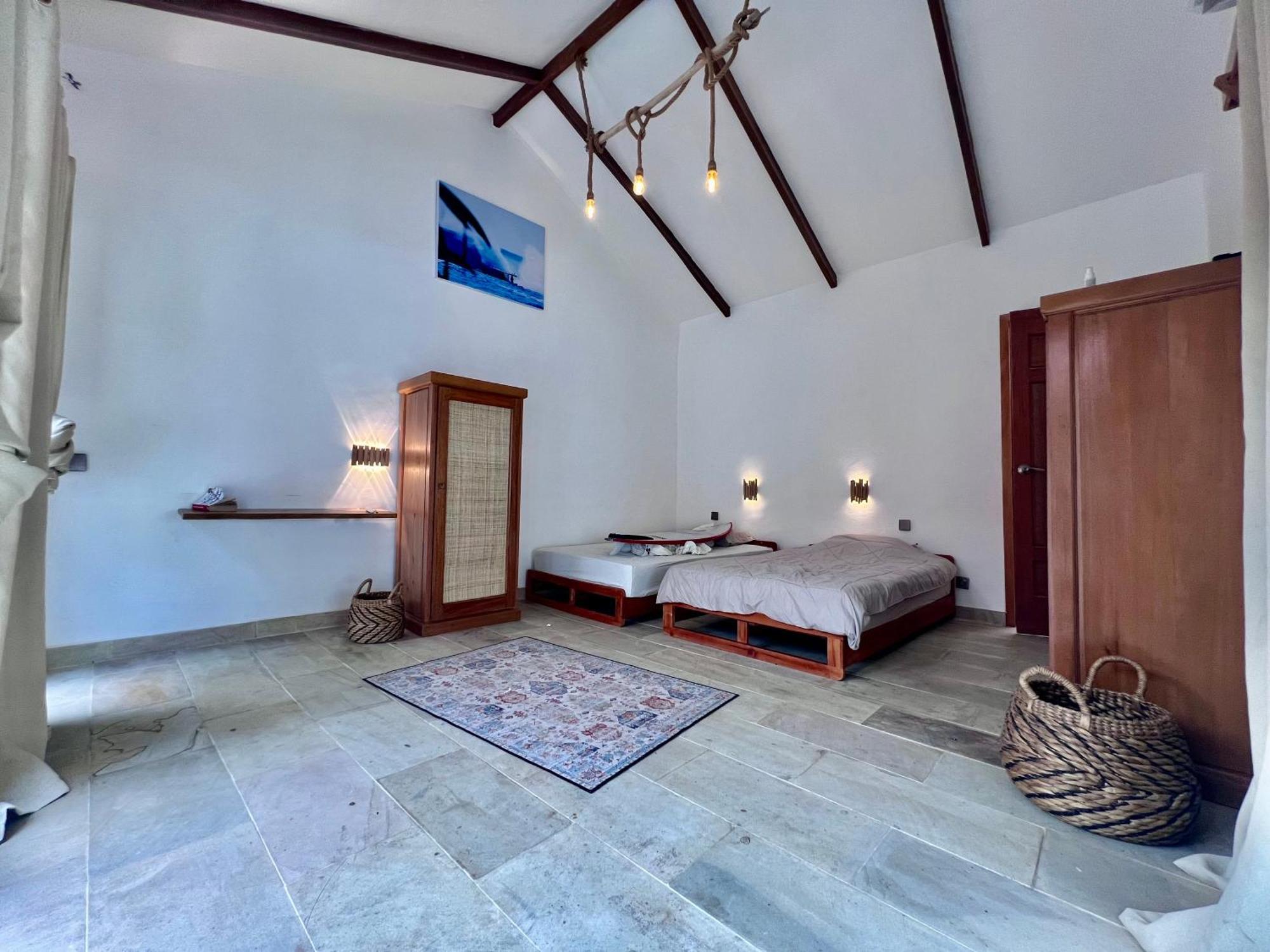 Lances Right Surfhouse Hotel Katiet Ngoại thất bức ảnh