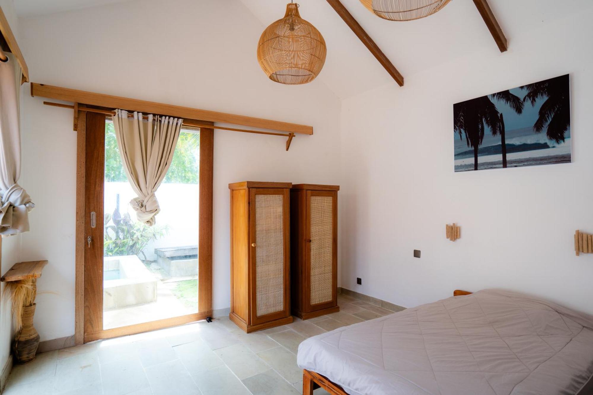 Lances Right Surfhouse Hotel Katiet Ngoại thất bức ảnh